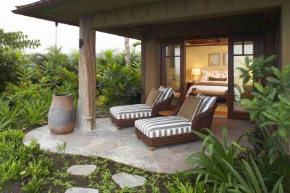 relax_a-beautiful_peaceful_zen_garden_kauai_hawaii-1530901