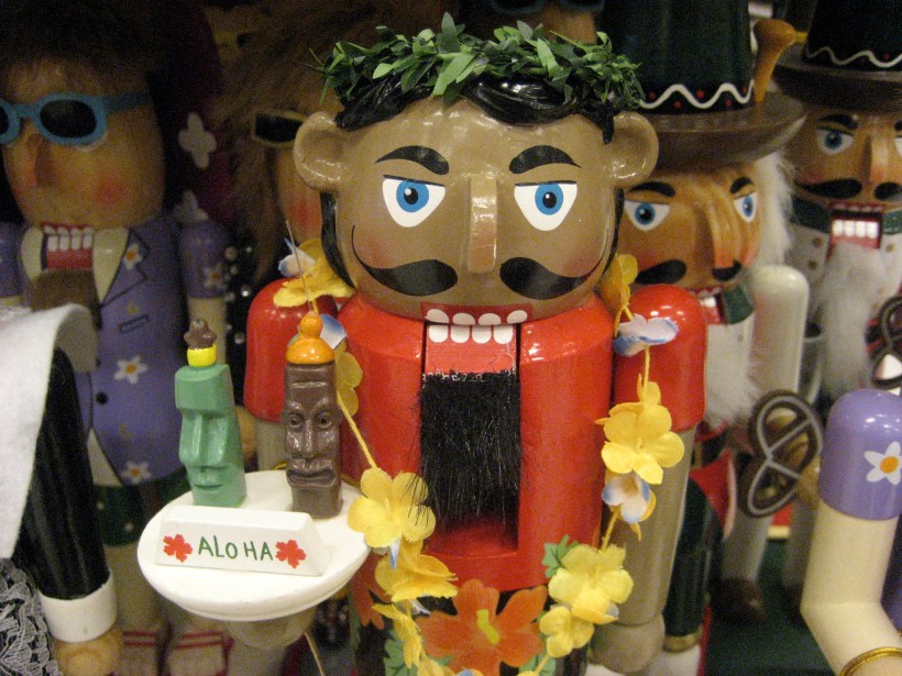 aloha-nutcrackers
