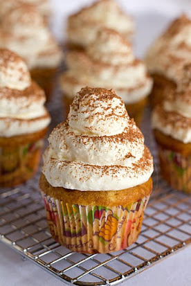 tiramisu-cupcakes-1-550fit367%2C550